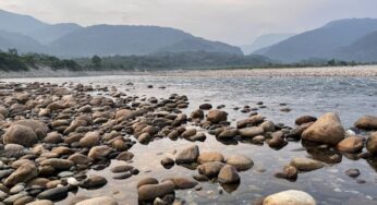 মনোরম ও আকর্ষণীয় পর্যটন স্থান ,সাদা পাথর।