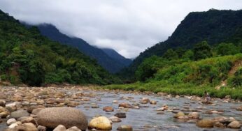 প্রাকৃতিক সৌন্দর্যের লীলাভূমি সিলেটের জাফলং